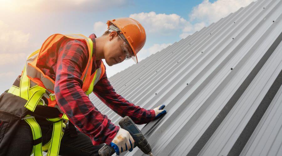 Professional residential roofers in Moorefield, WV